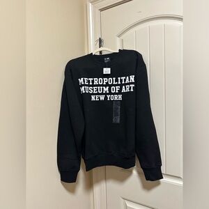 NWT The Met Sweatshirt